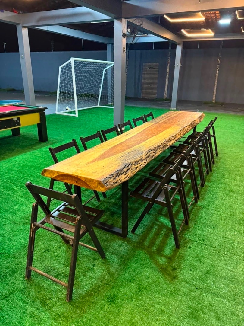 Mesa longa de peça única em madeira de lei pela Rustic